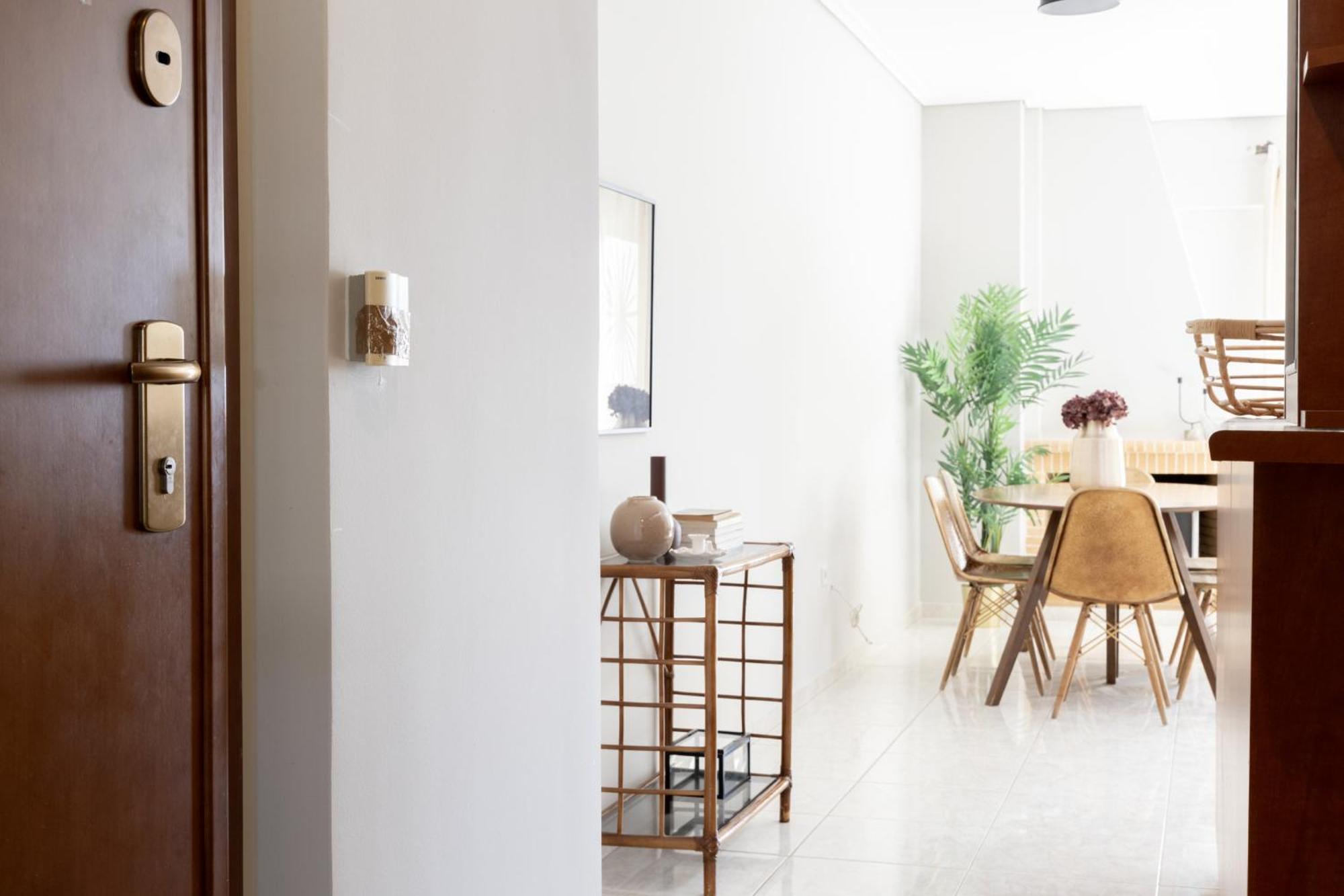 Renovated 3 Bedroom Apt With Acropolis View Athens Ngoại thất bức ảnh
